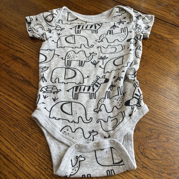 Gerber Unisex Bodysuit Baby Animal Print 12 Month Grey Cute Elephant Giraffe - Picture 2 of 9
